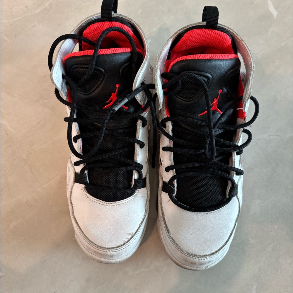 Nike Kids Jordan Flight Club Size Y4.5 Sneakers - Black, White, and Red